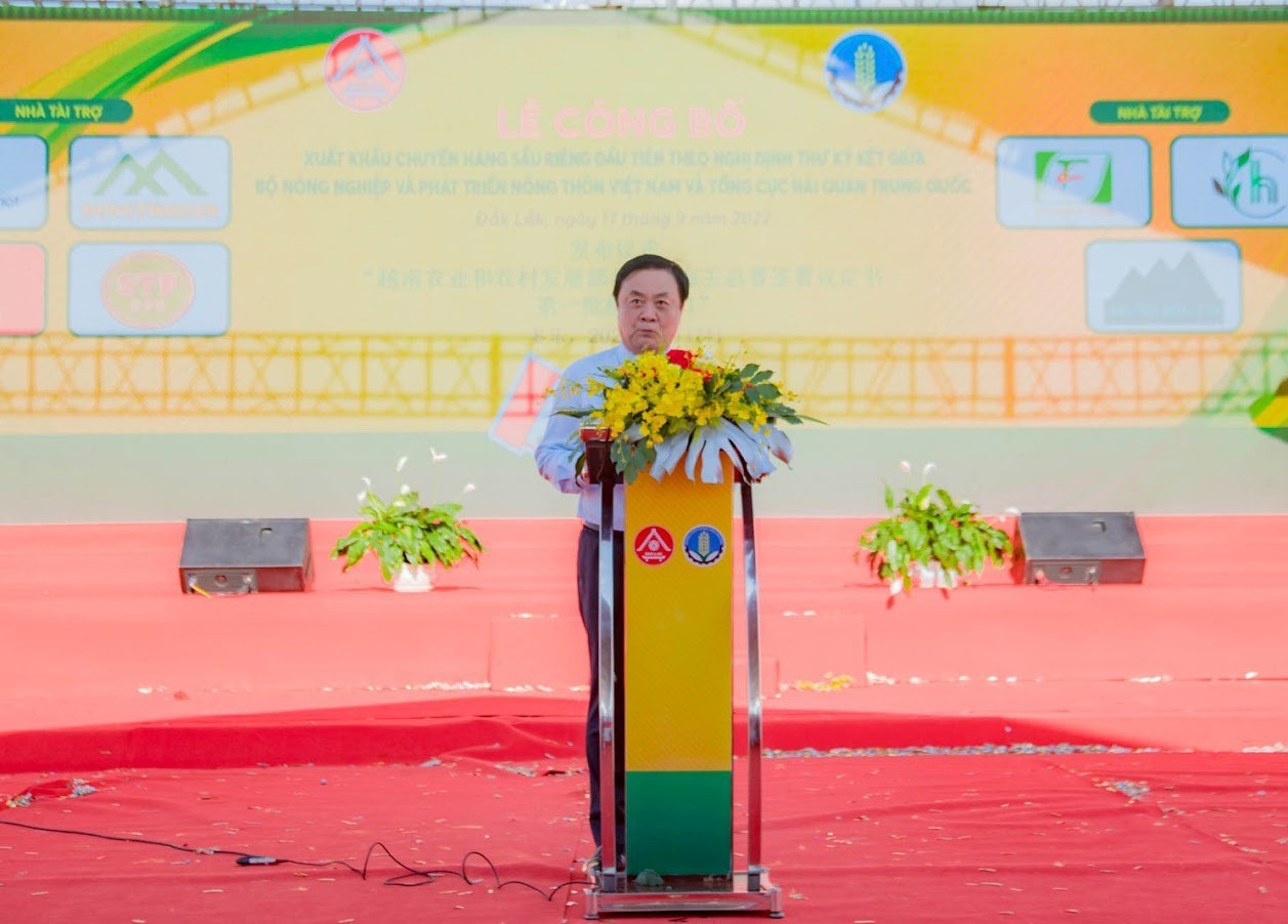 Bộ Trưởng Lê Minh Hoan phát biểu chúc mừng trong Lễ công bố