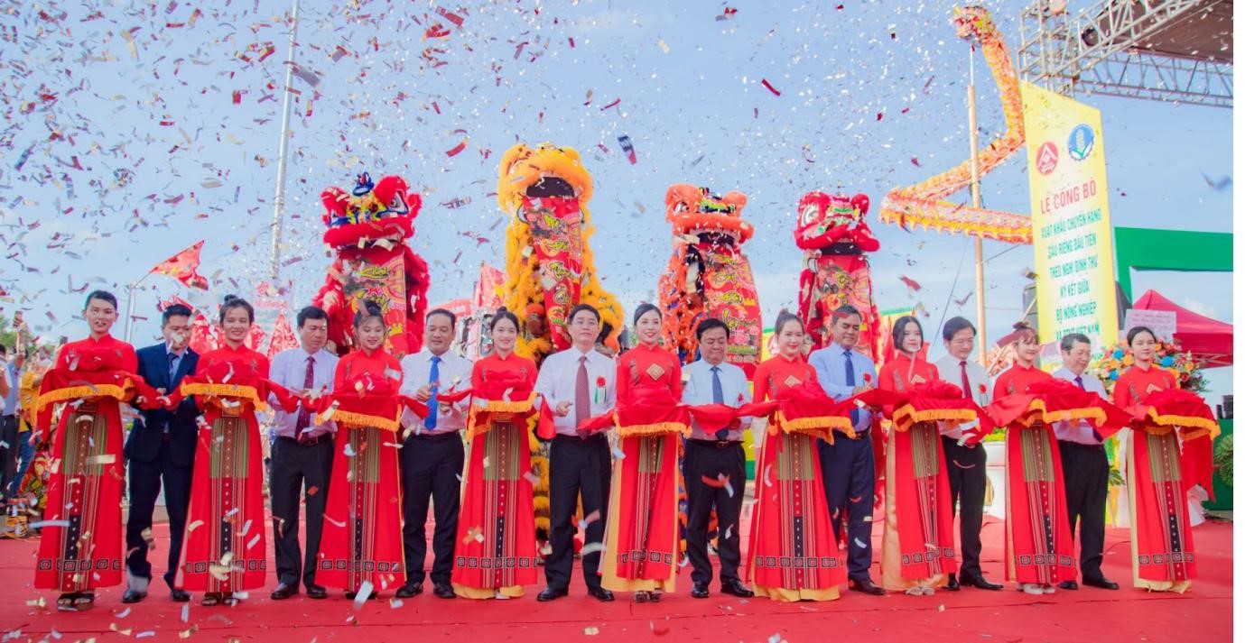 Buổi lễ công bố xuất khẩu lô sầu riêng đầu tiên sang Trung Quốc theo đường chính ngạch