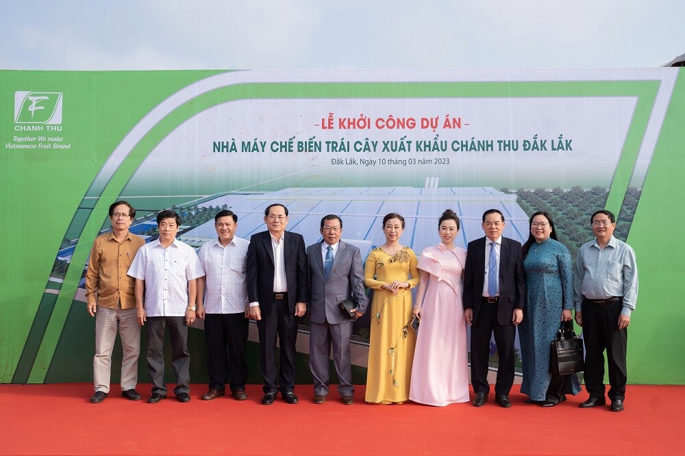 Đại biểu tham dự Lễ Khởi công Dự án Nhà máy chế biến trái cây xuất khẩu Chánh Thu Đắk Lắk