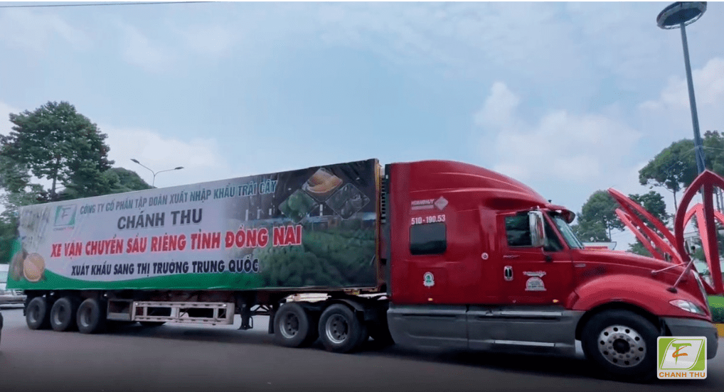 20 container với 360 tấn sầu riêng gồm giống Dona, Ri6 đã xuất bến chở sầu riêng sang thị trường Trung Quốc